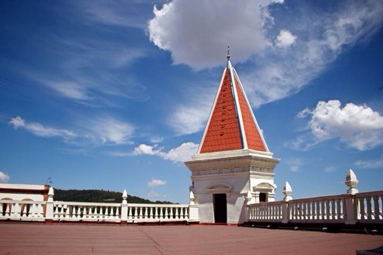 Torre de teja en azotea